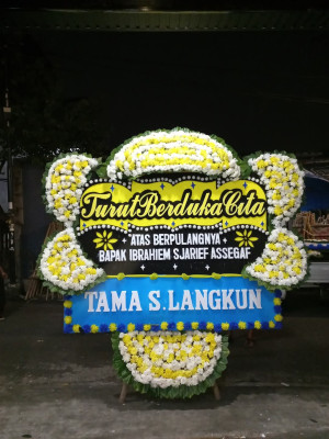 Papan Bunga Duka di Simapang Tetap Darul Ichsan
